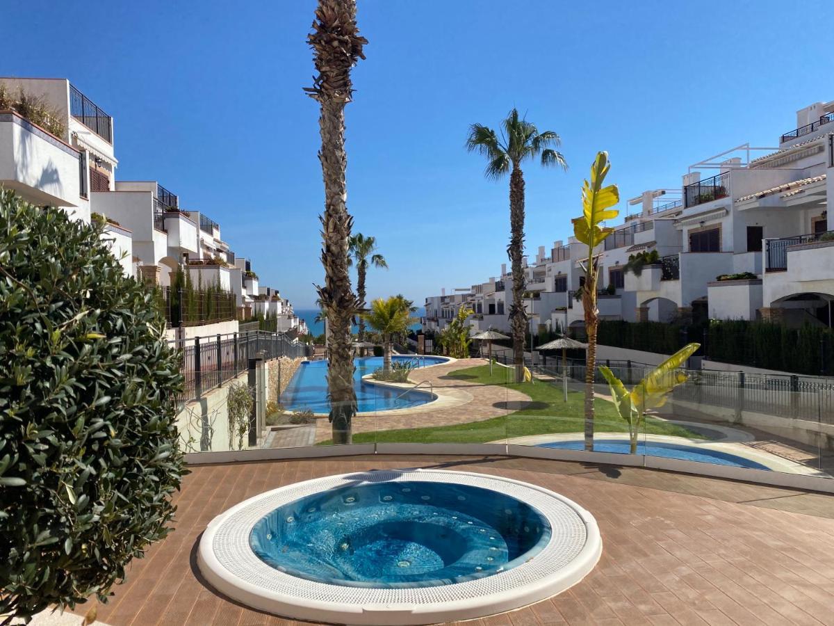 Impresionante Piso En Planta Baja Cerca Al Mar Apartment Torrevieja Ngoại thất bức ảnh