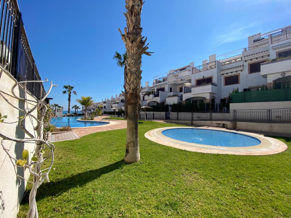 Impresionante Piso En Planta Baja Cerca Al Mar Apartment Torrevieja Ngoại thất bức ảnh